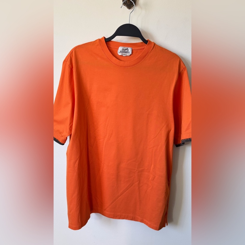 Hermès Iconic Orange Cotton Tshirt Size Large with Pattern Sleeve Edges - Picture 7 of 7
